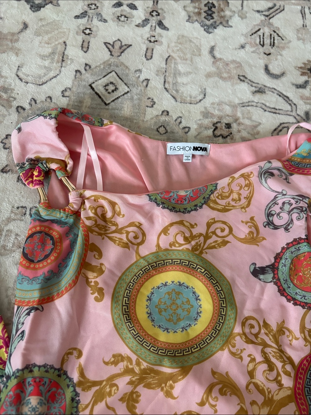 Fashion Nova Pink Medallion Print Satin Bandeau Set - Picture 4 of 5